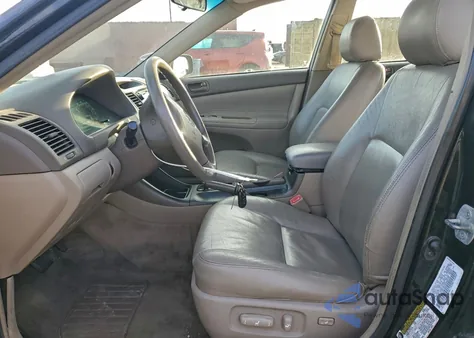 2004 Toyota Camry Le из США, поврежденный, VIN 4T1BF32K84U069195